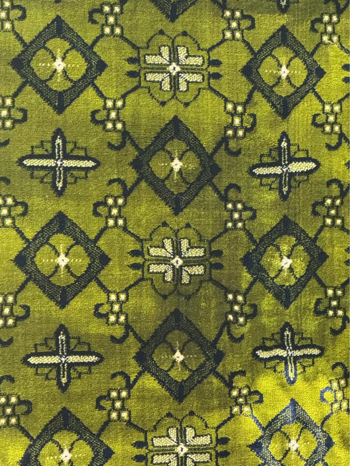Traditional Isfahan Green Persian Area Rug, Afghan Irani Design